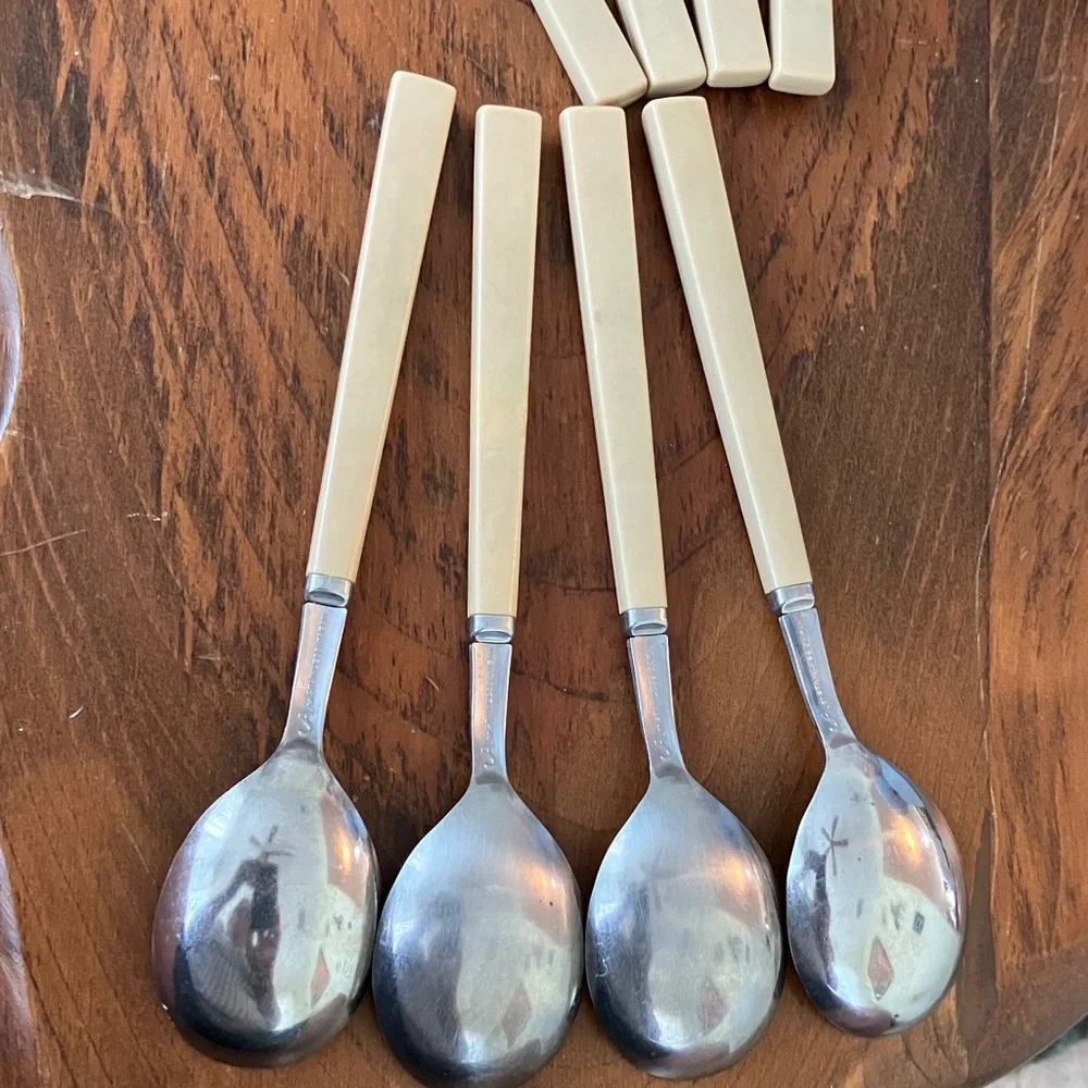 VINTAGE ANACAPA A* JAPAN SET OF 8 SPOONS STAINLESS TAN MELAMINE HANDLES MCM